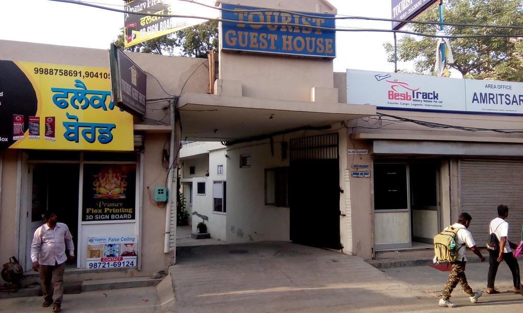 Tourist Guest House Amritsar Ngoại thất bức ảnh
