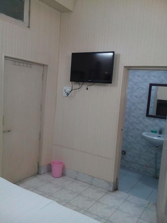 Tourist Guest House Amritsar Ngoại thất bức ảnh