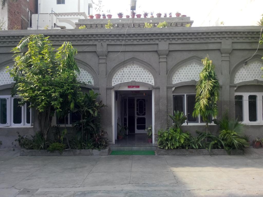 Tourist Guest House Amritsar Ngoại thất bức ảnh