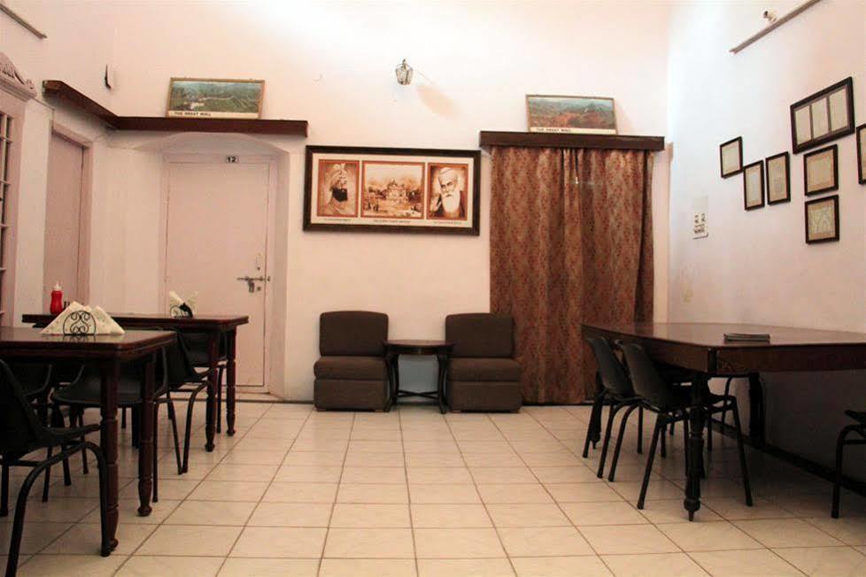 Tourist Guest House Amritsar Ngoại thất bức ảnh